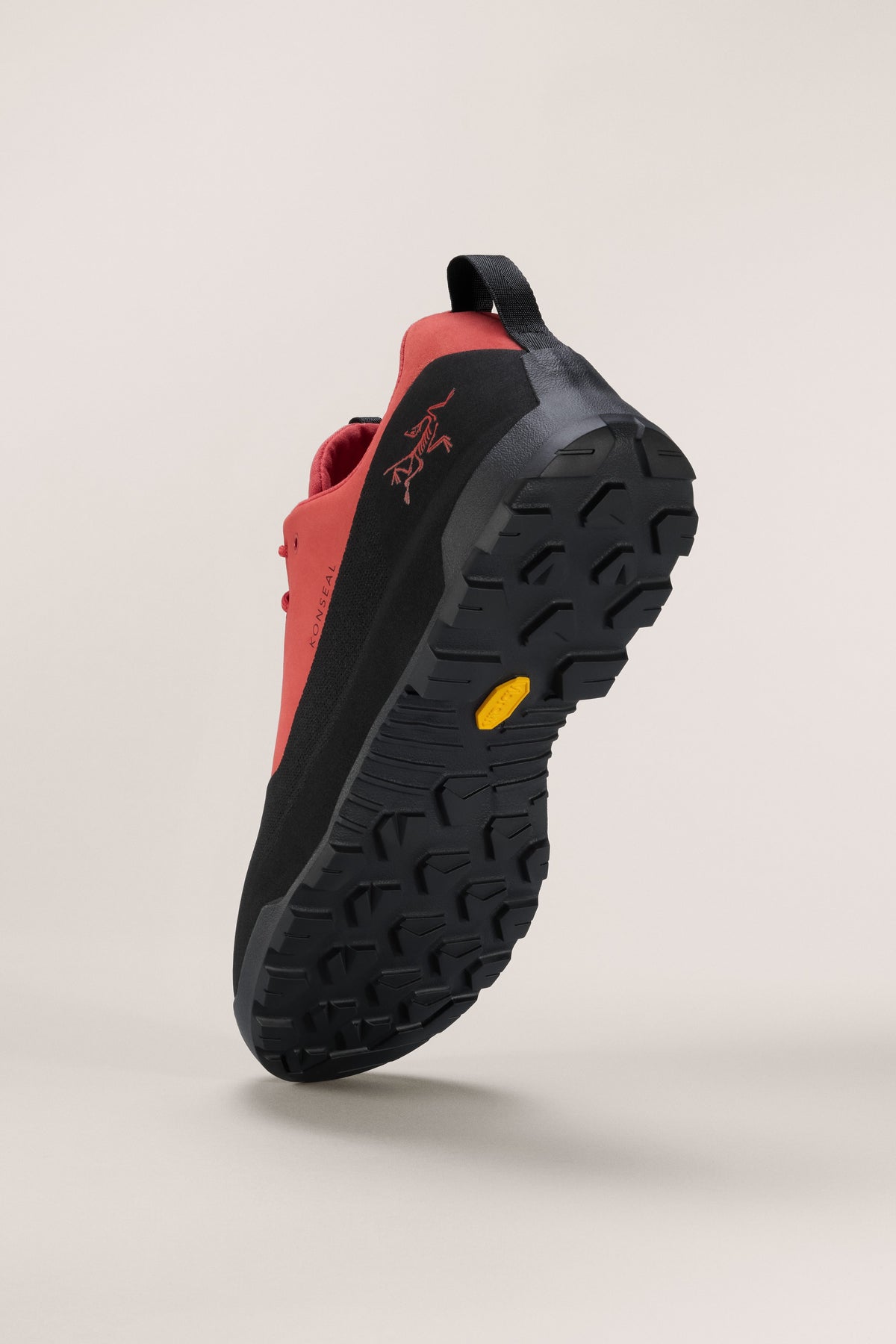 Konseal suede trainers - Stone Red & Black