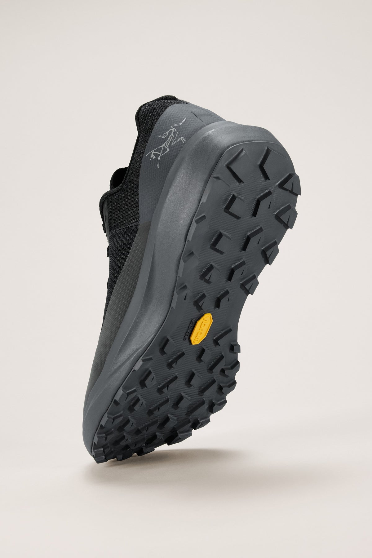 Sneakers Norvan LD 4 - Black & Cloud