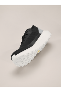 RECO 65 / Sneakers Norvan LD 4 - Black & Arctic Silk