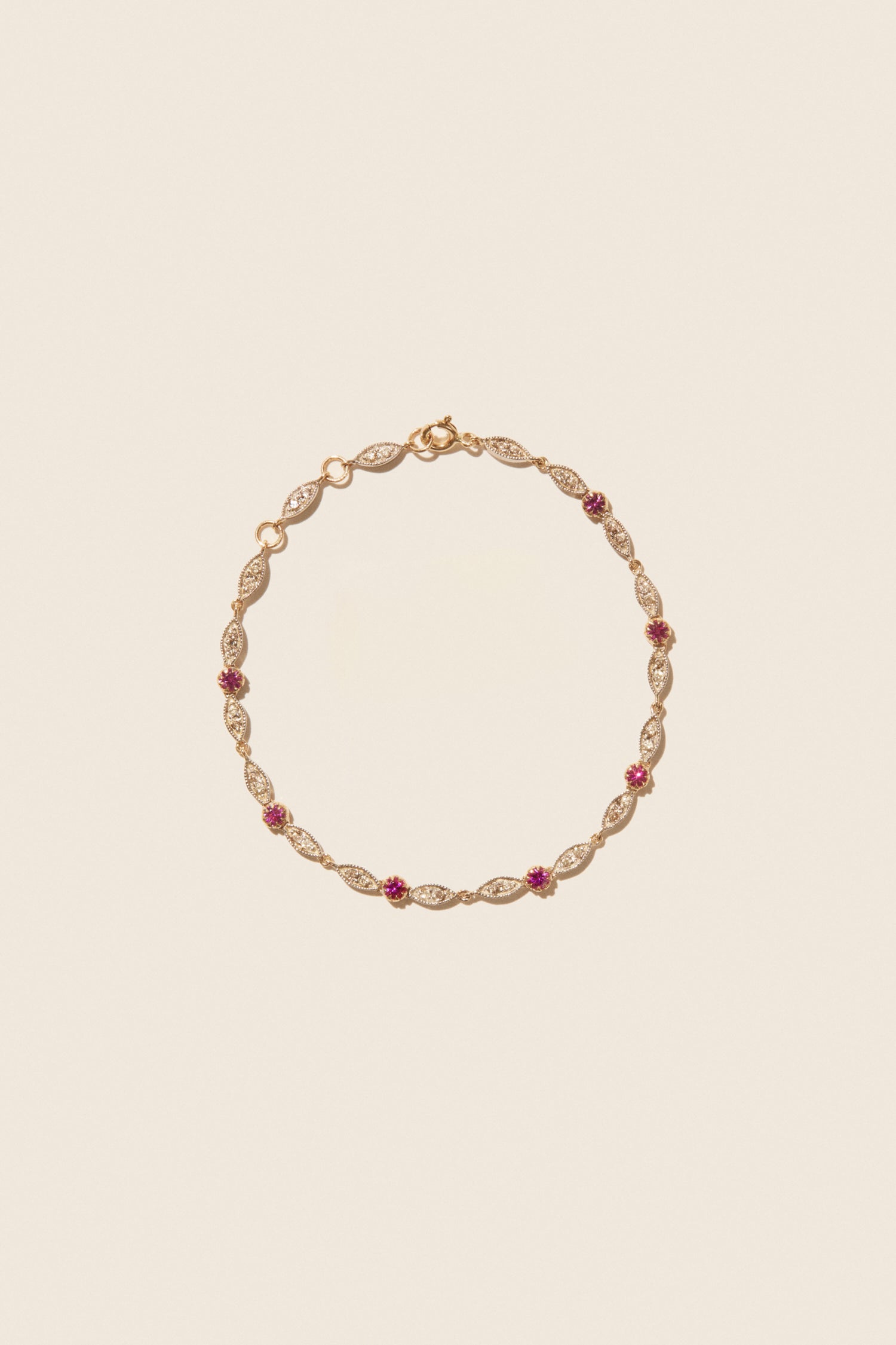 Ava bracelet in yellow gold and silver set with diamonds - Pink Sapphire