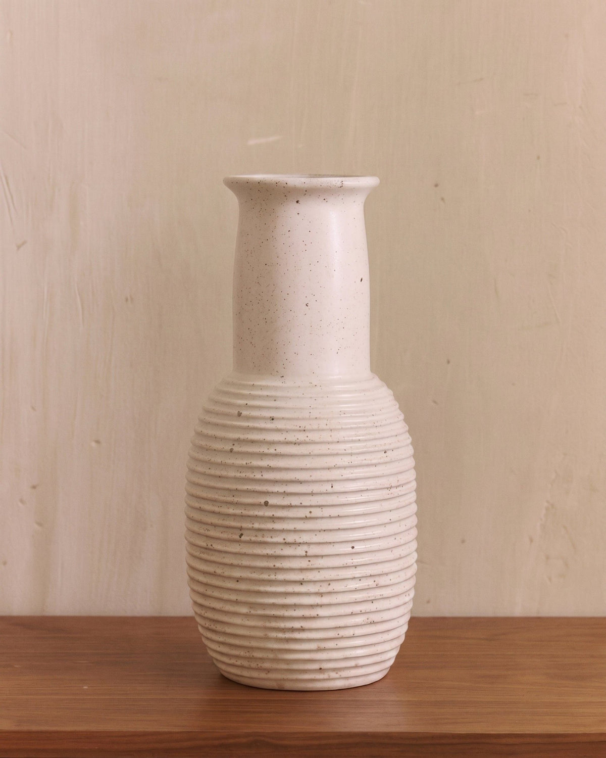 Alzirar spotted ceramic vase - Beige
