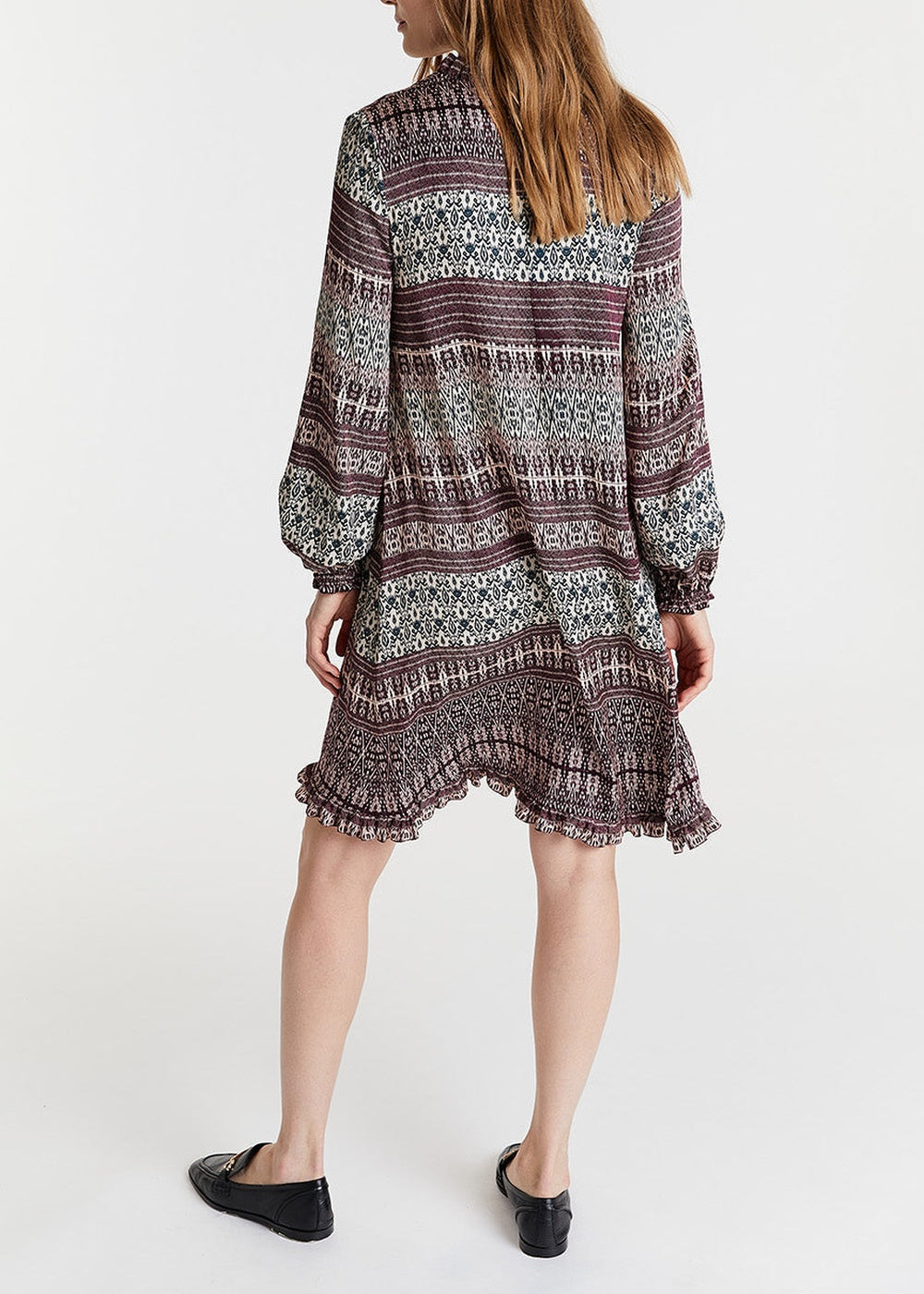 Flared dress with a belt - Plum