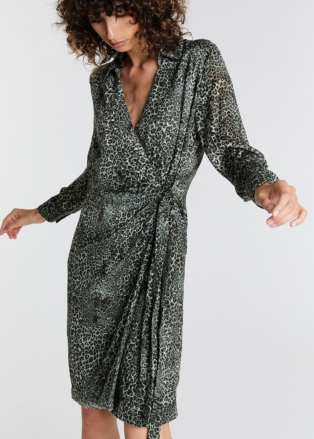 Robe cache-cœur à motif animalier - Noir
