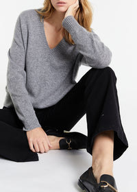 Pull col V en cachemire - Gris