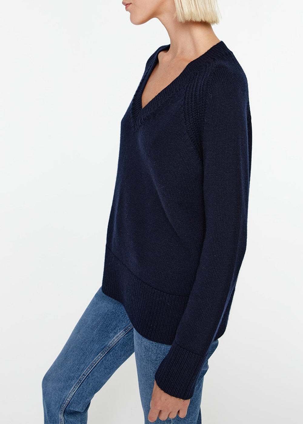 Pull col V en laine & cachemire - Marine
