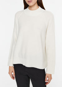 Loose-fitting cashmere jumper with a high collar - Off-white