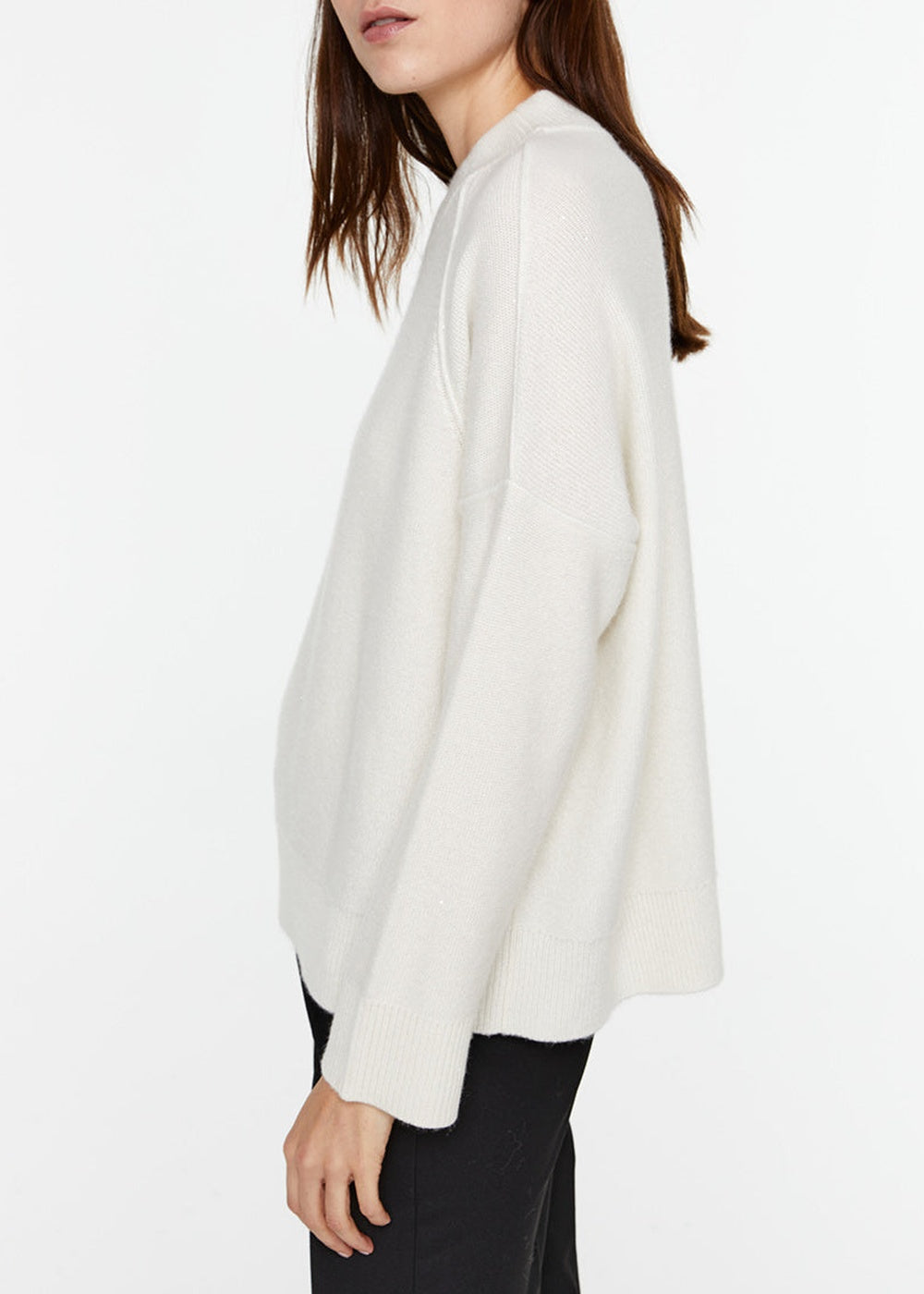 Loose-fitting cashmere jumper with a high collar - Off-white