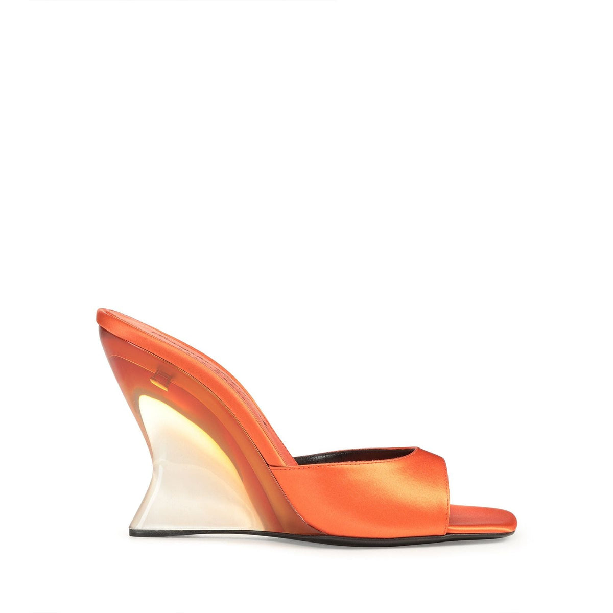 EVANGELIE CREPE SATIN surnommé SABOT