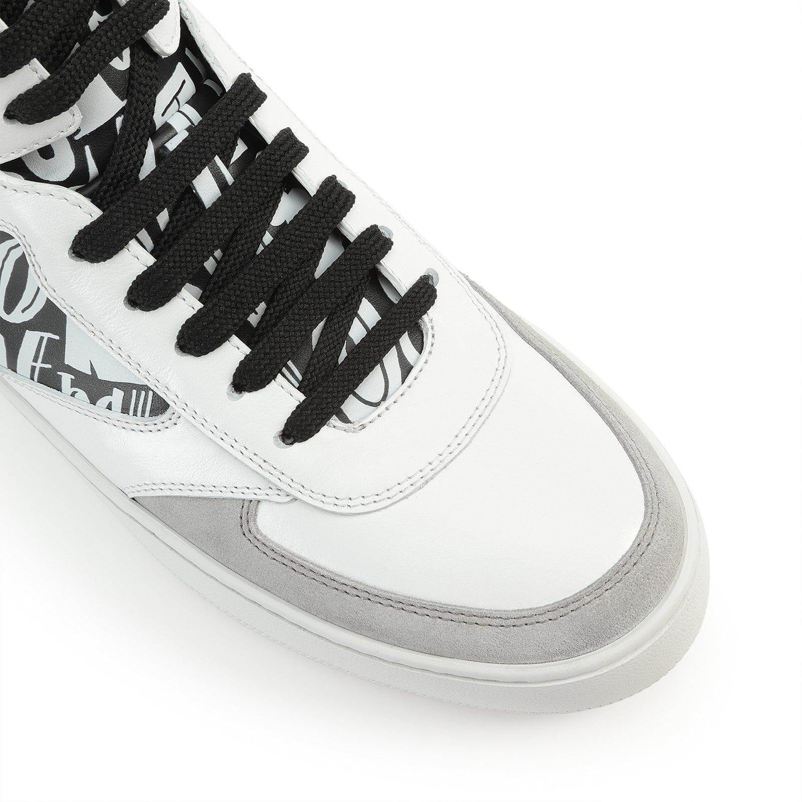 Sneaker