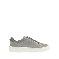 195€   Sneaker