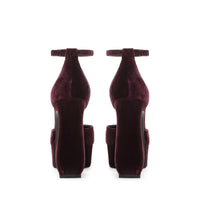 CHAUSSURES DE VELOURS ROUGE doublées