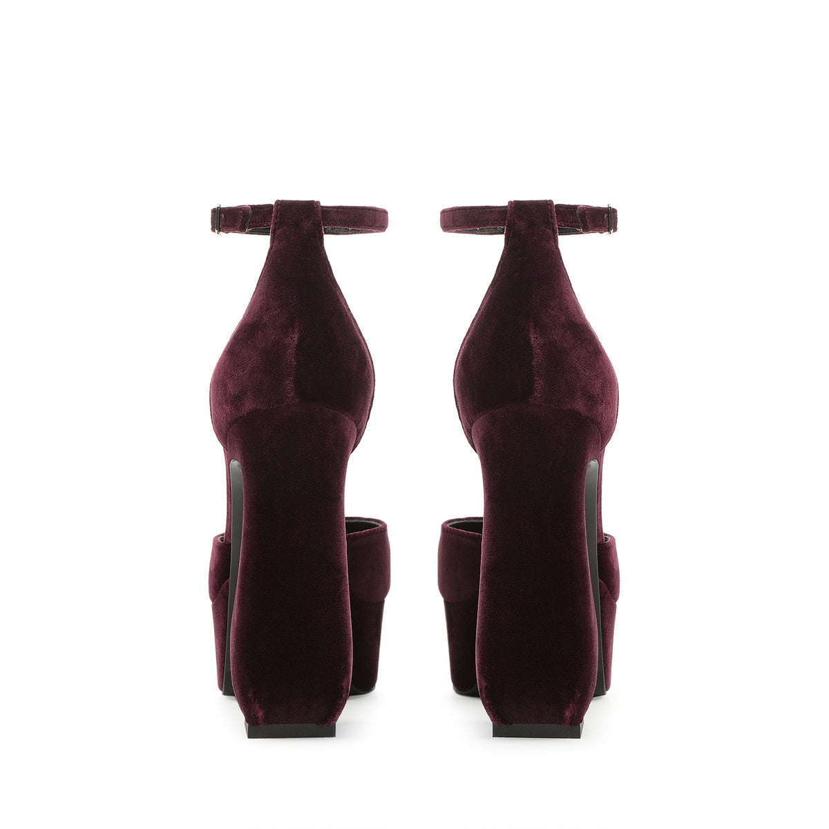 CHAUSSURES DE VELOURS ROUGE doublées