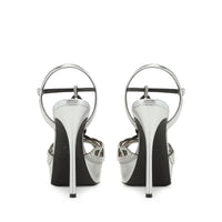 Sandal