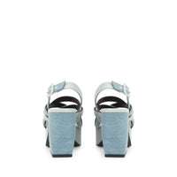 SANDALES ROUGES OUI JEANS + JEANS DELAVE »