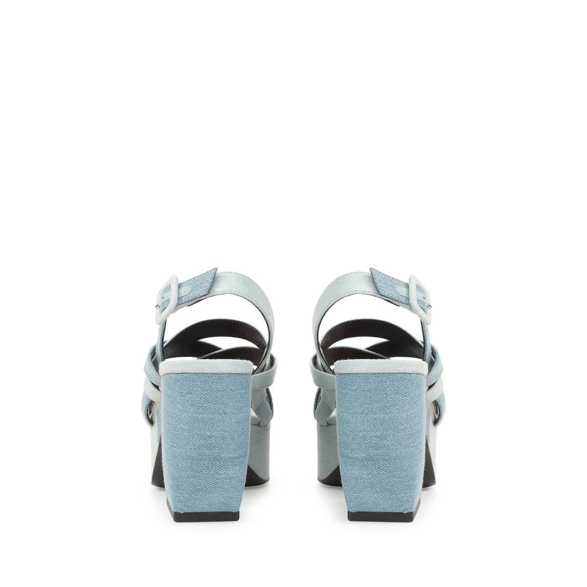 SANDALES ROUGES OUI JEANS + JEANS DELAVE »