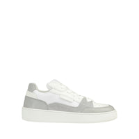 210€   Sneaker