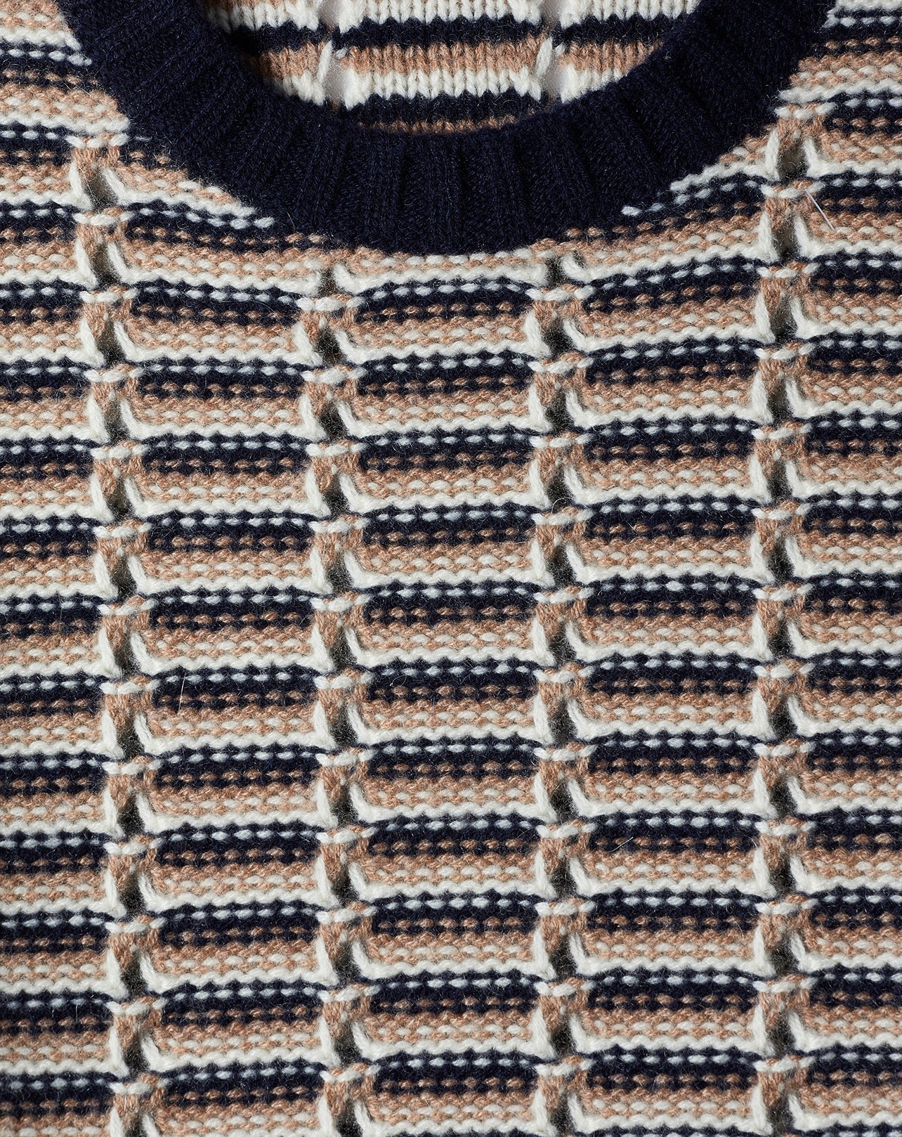 Pull ras de cou ajouré en cachemire et laine - Marine & Camel & Naturel