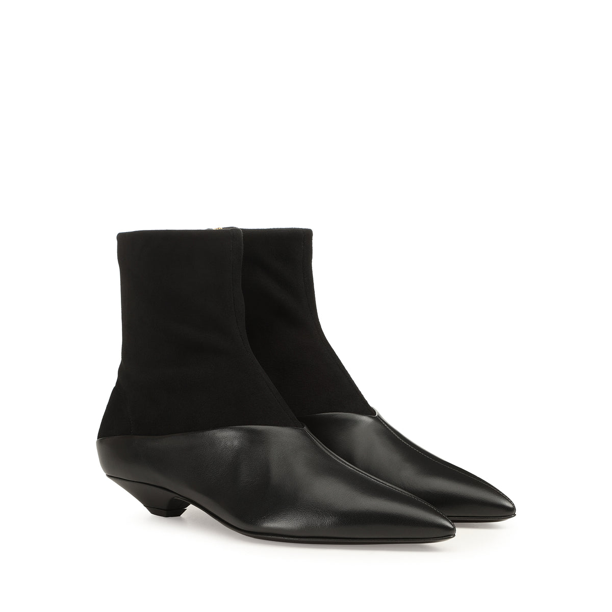 BOTTINES EN SUÈDE EXTENSIBLE À BEC avec SOFT CALFSK