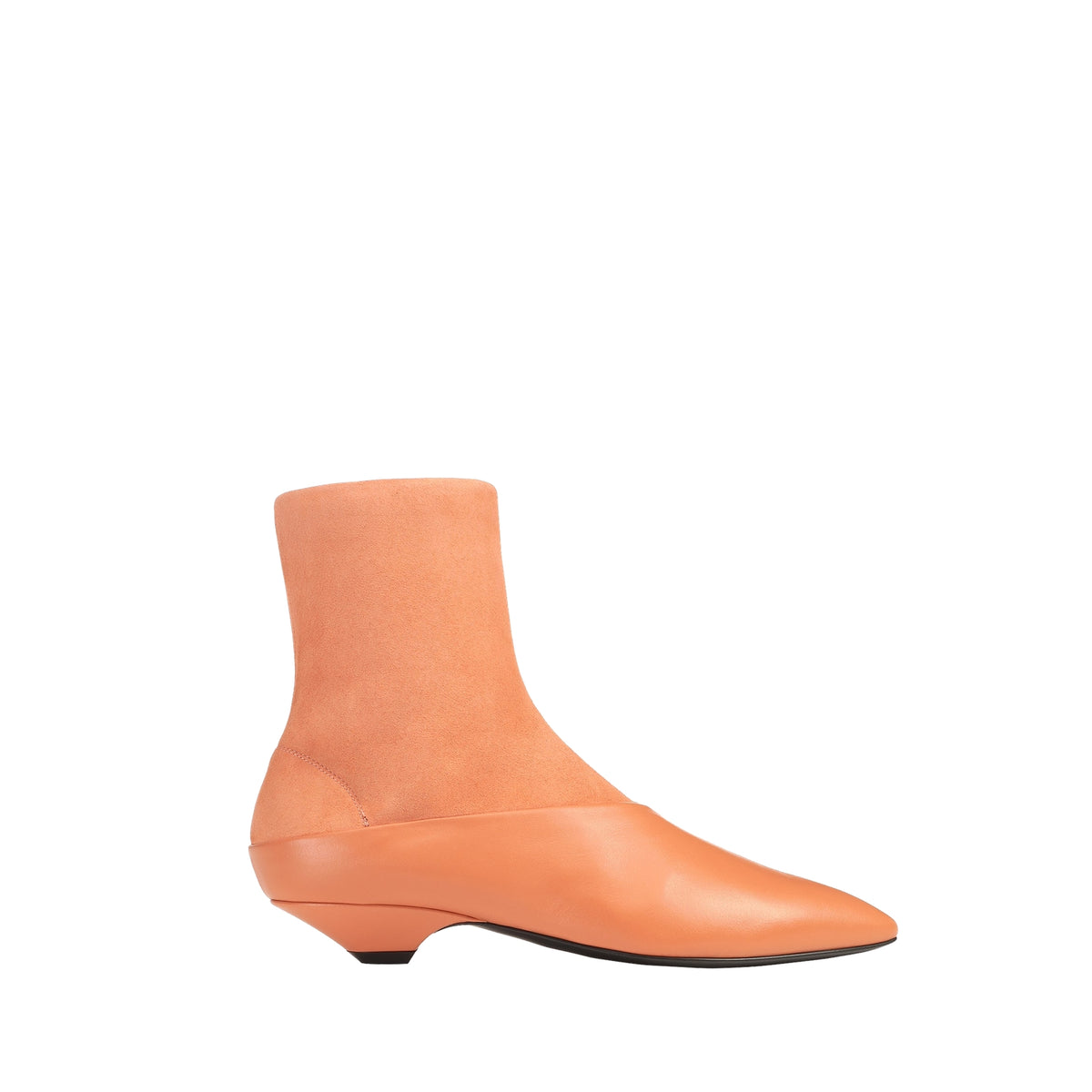 BOTTINES EN SUÈDE EXTENSIBLE À BEC avec SOFT CALFSK