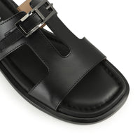 Sandal