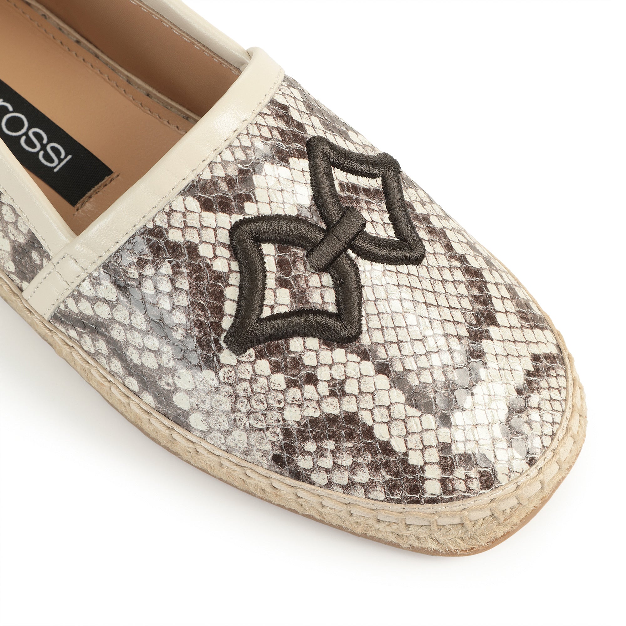 Flat Moccasin