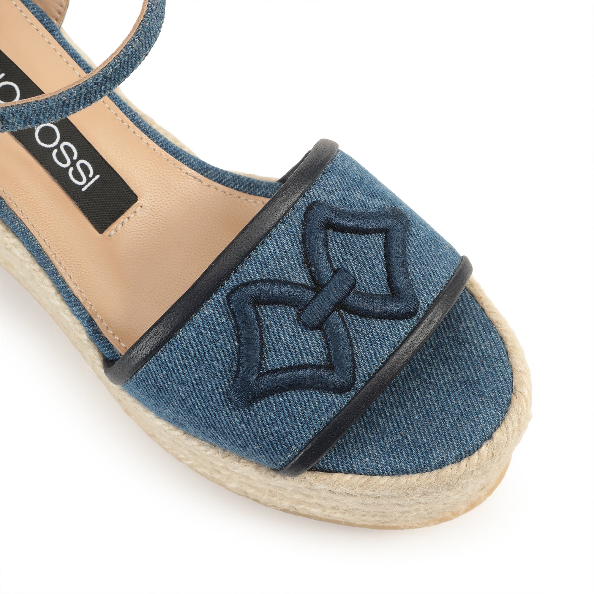 195€   Sandal Heel