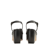 225€   Sandal Heel