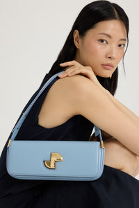 Skylight Blue / Le Lock en cuir