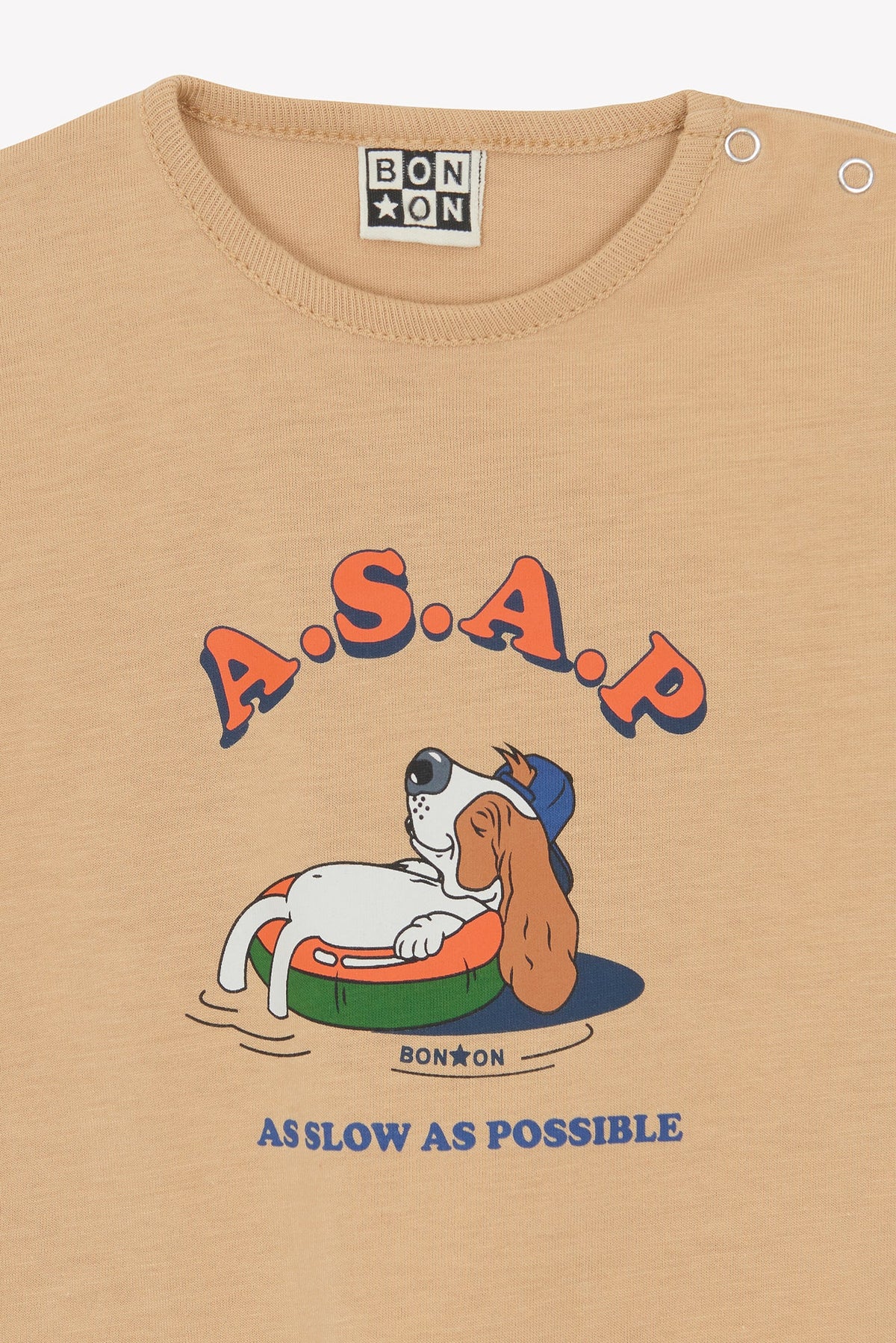 beige sieste // Tuba asap