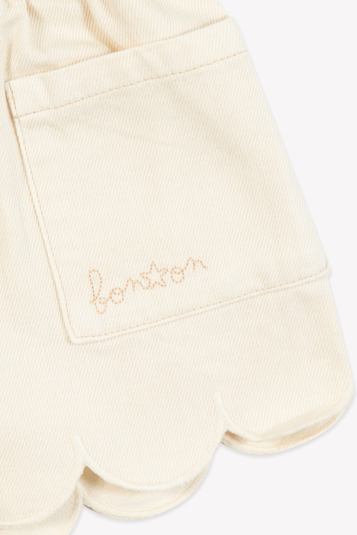 Ecru Bonton // Short Lassi