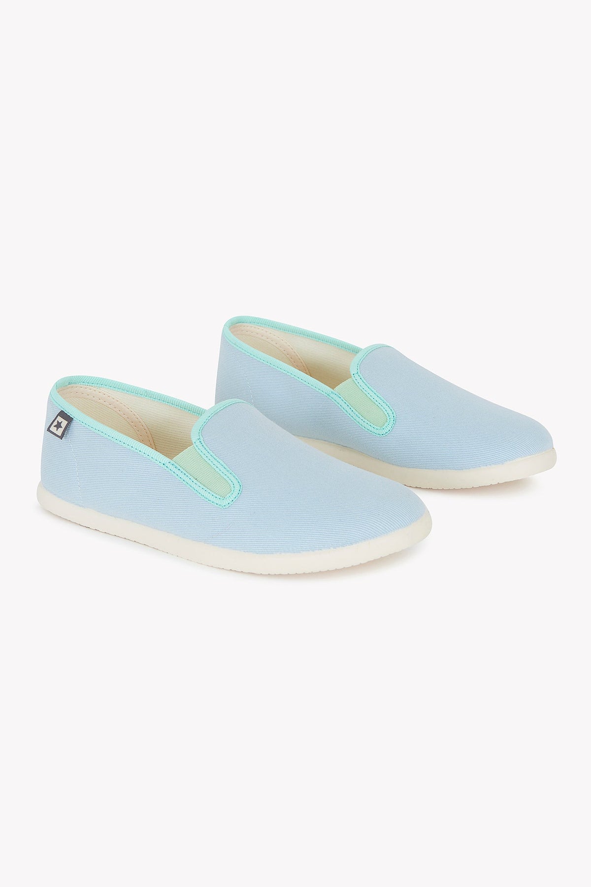 Bleu Dodo // John