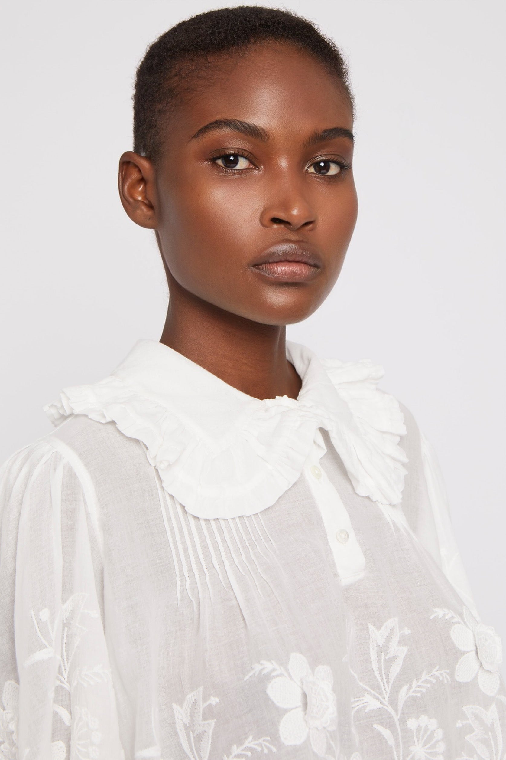 ZNOSTOCK_WHITE SHIRT BASKET - White