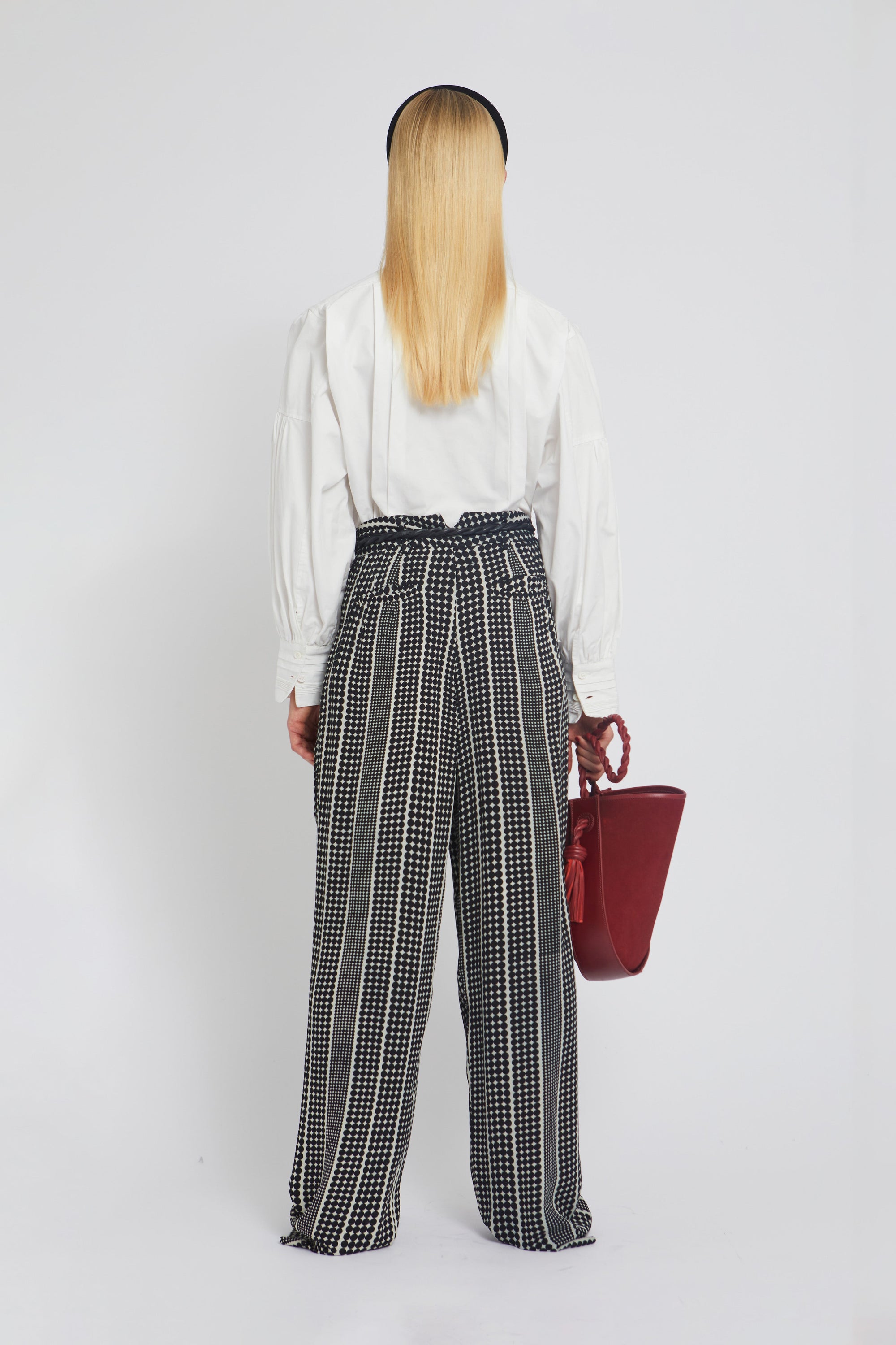 ZNOSTOCK_WHITE SHIRT BESS - White