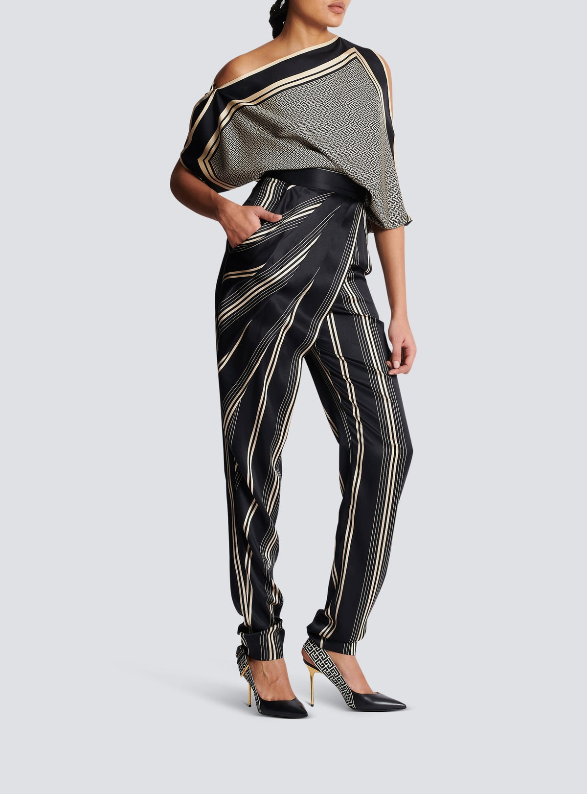 Pantalon drappé asymétrique en soie - Noir & Ivoire