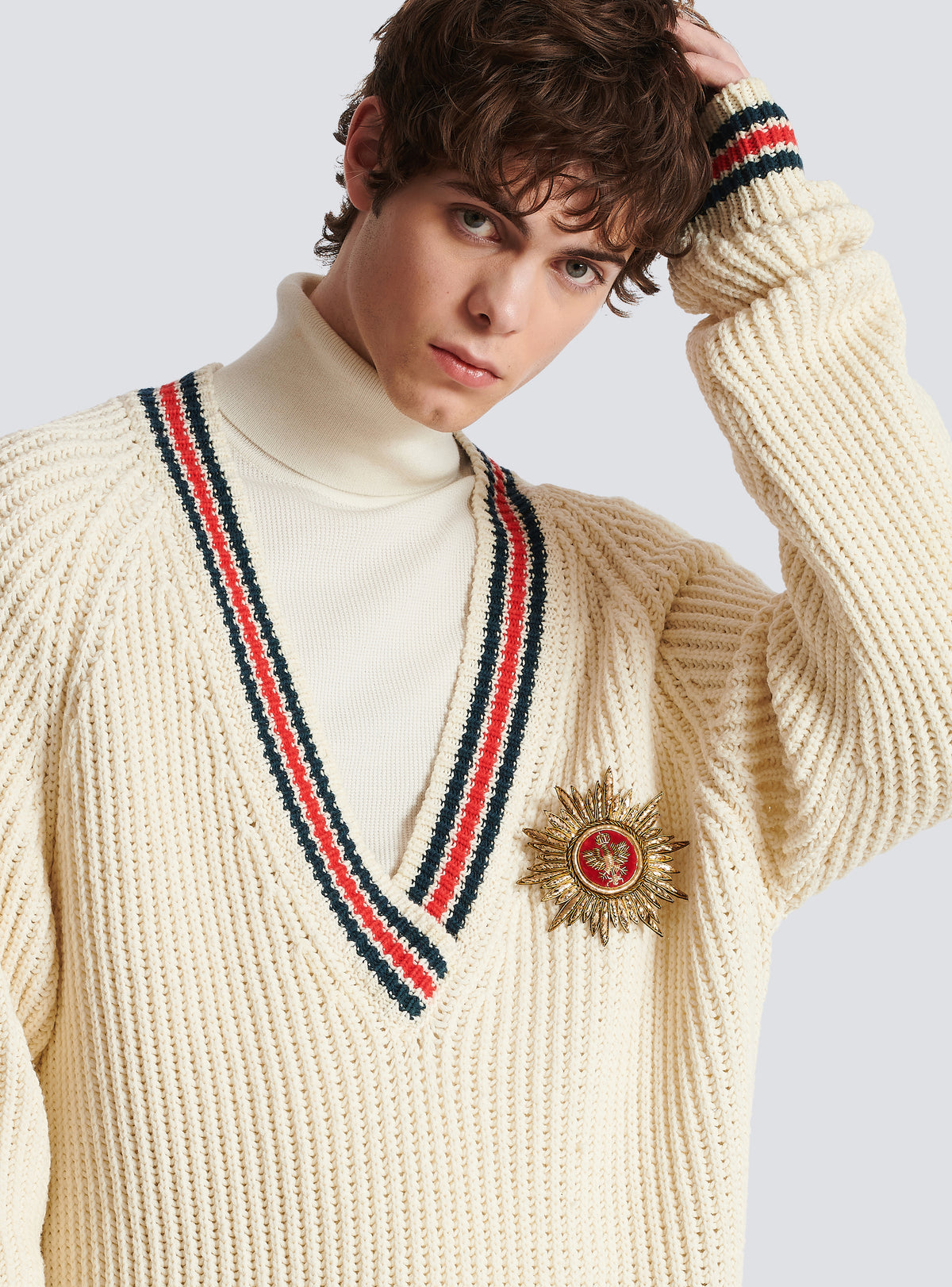 Pull tricoté avec écusson - Blanc