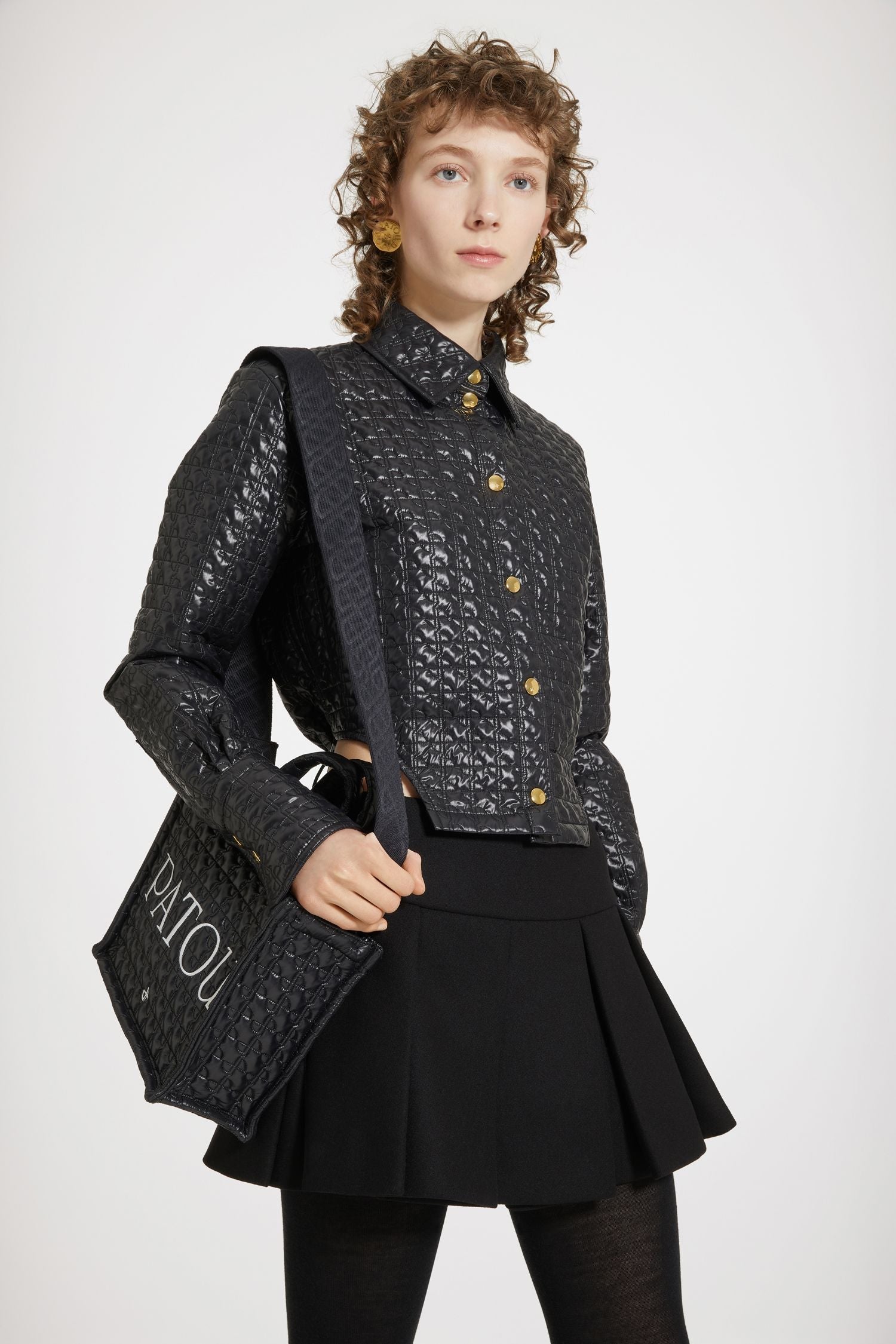 Chemise courte à découpes en nylon matelassé éco-responsable - Noir