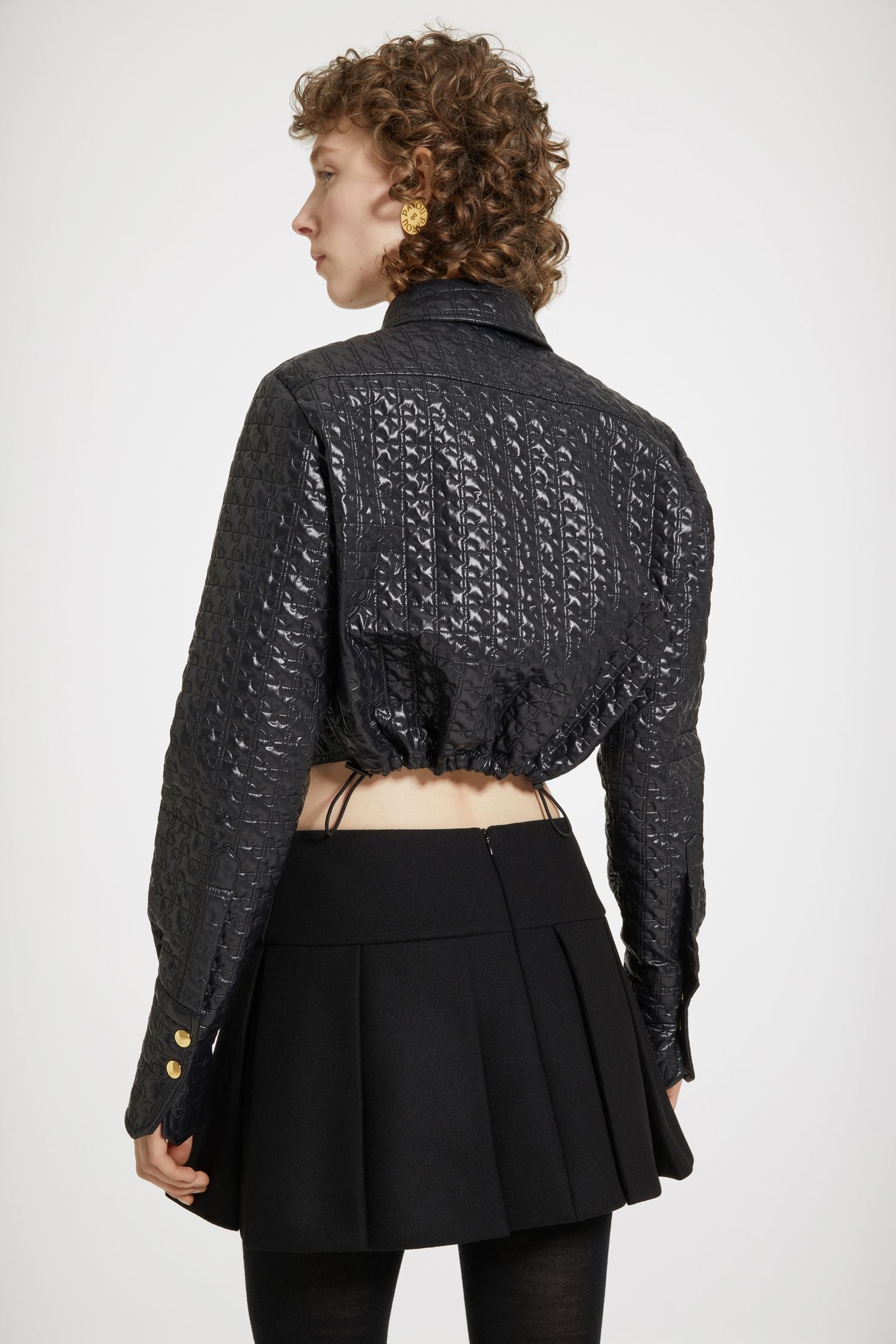 Chemise courte à découpes en nylon matelassé éco-responsable - Noir