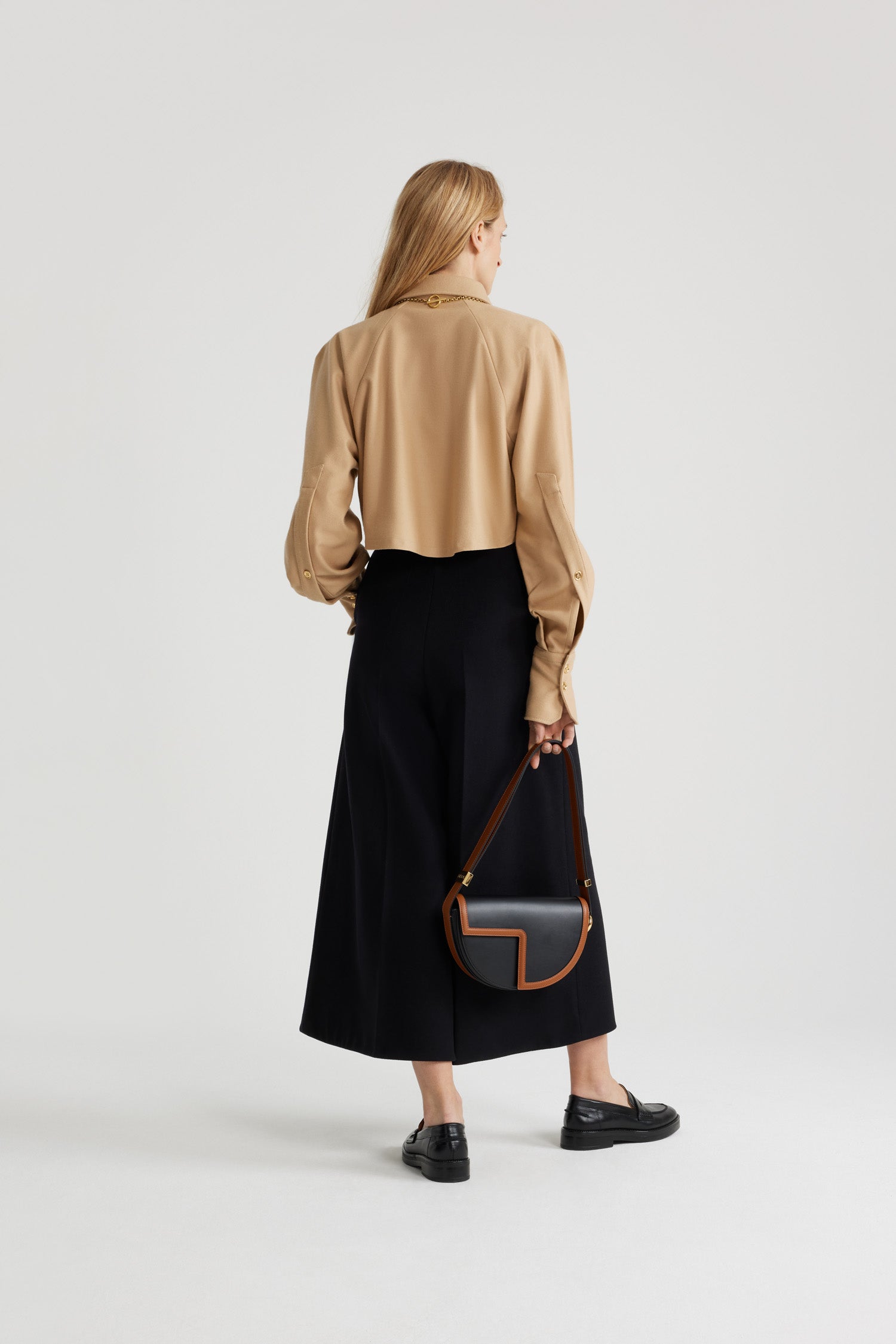 Gray Sand / Chemise courte en mélange de laine éco-responsable
