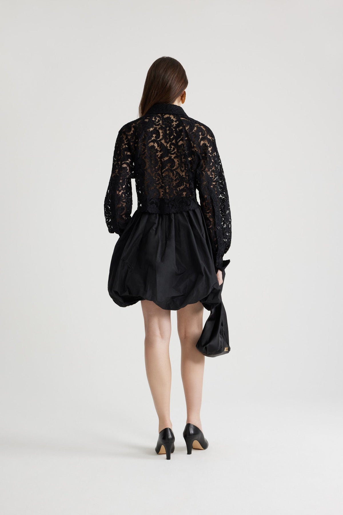 Black / Chemise courte en dentelle de coton bio