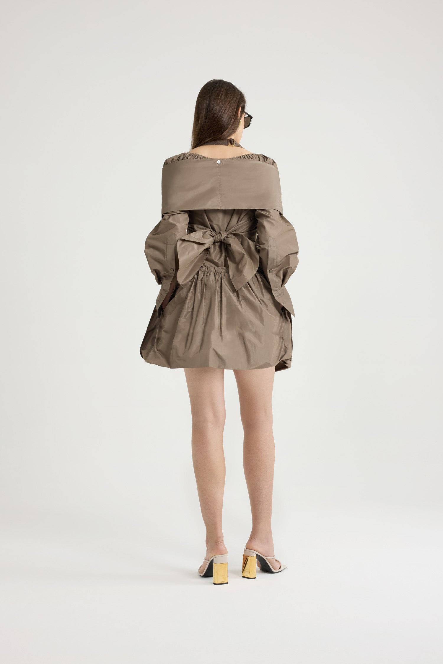 Mocha / Blouse croisée en faille recyclée
