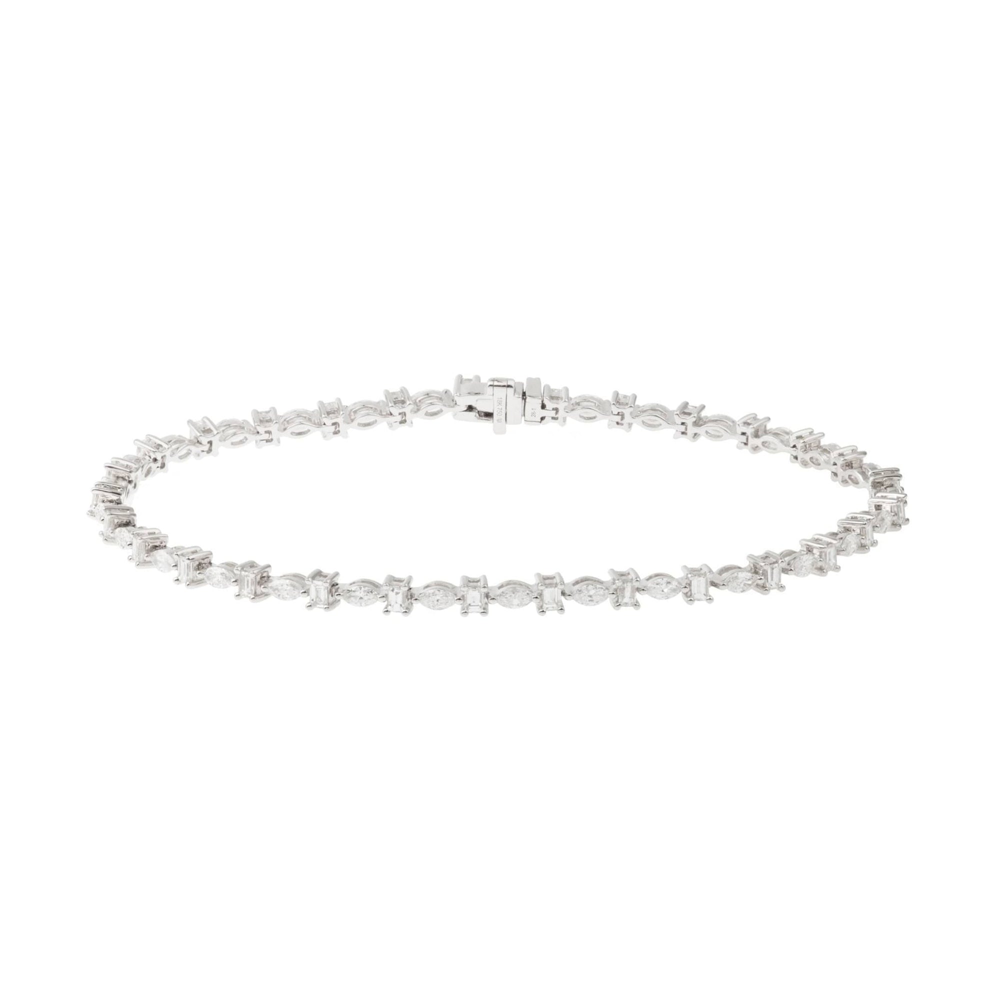 1qty RELIQUAT 4990€/ QTY IN : 1-QTY OUT : 0- ST : 0% // Bracelet Tennis diamants en Marquise et Baguette -Blanc