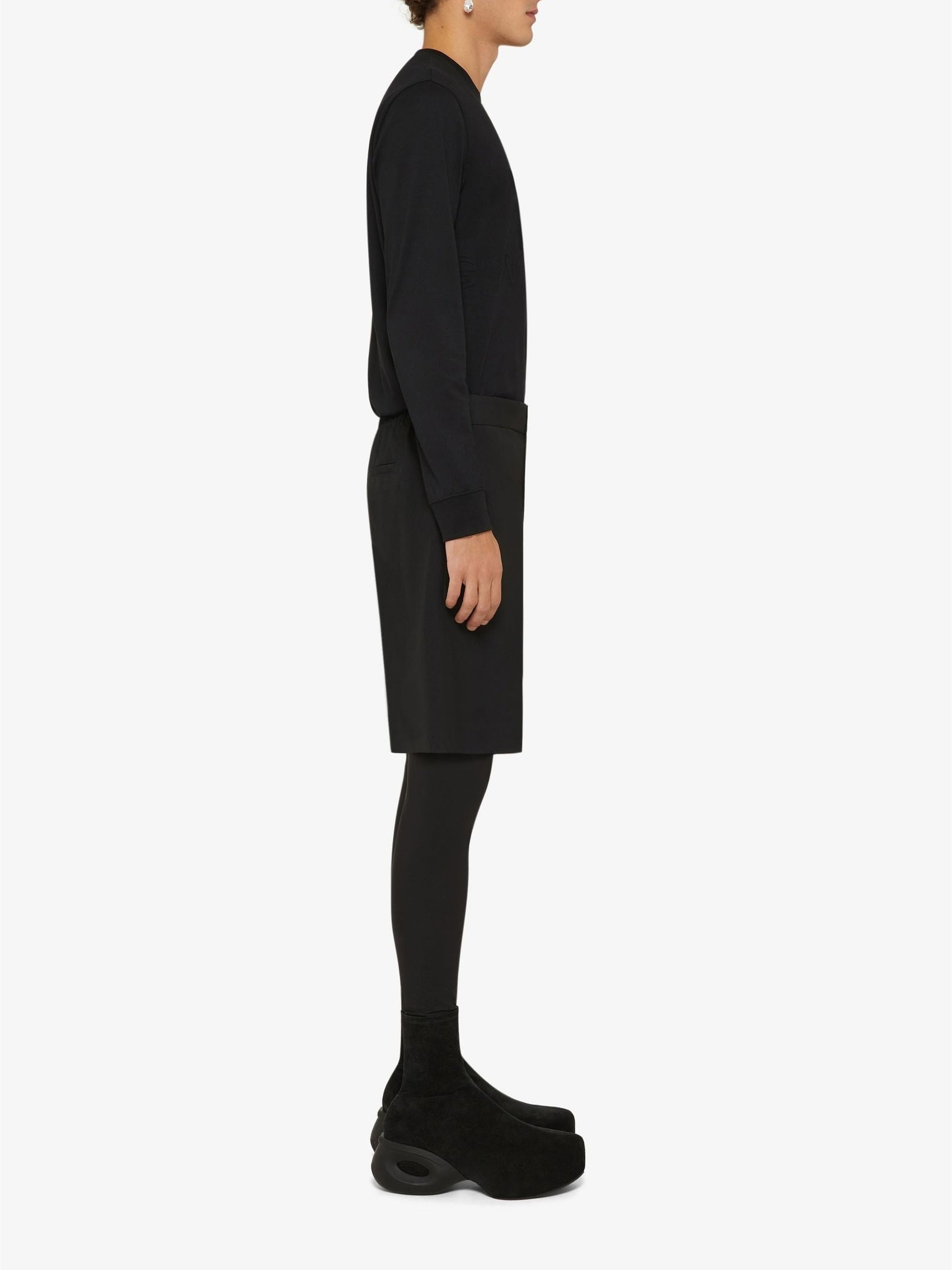 Short coupe classique en laine - Noir