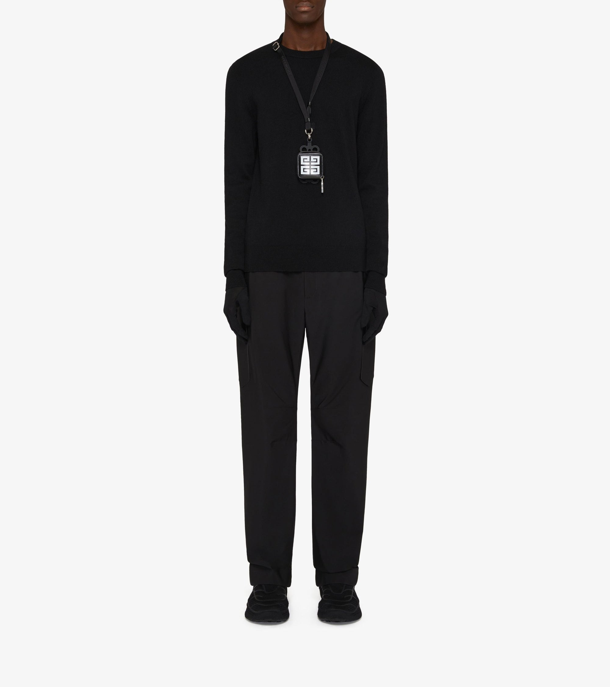 4G EMBROIDERY CREW NECK SWEATER