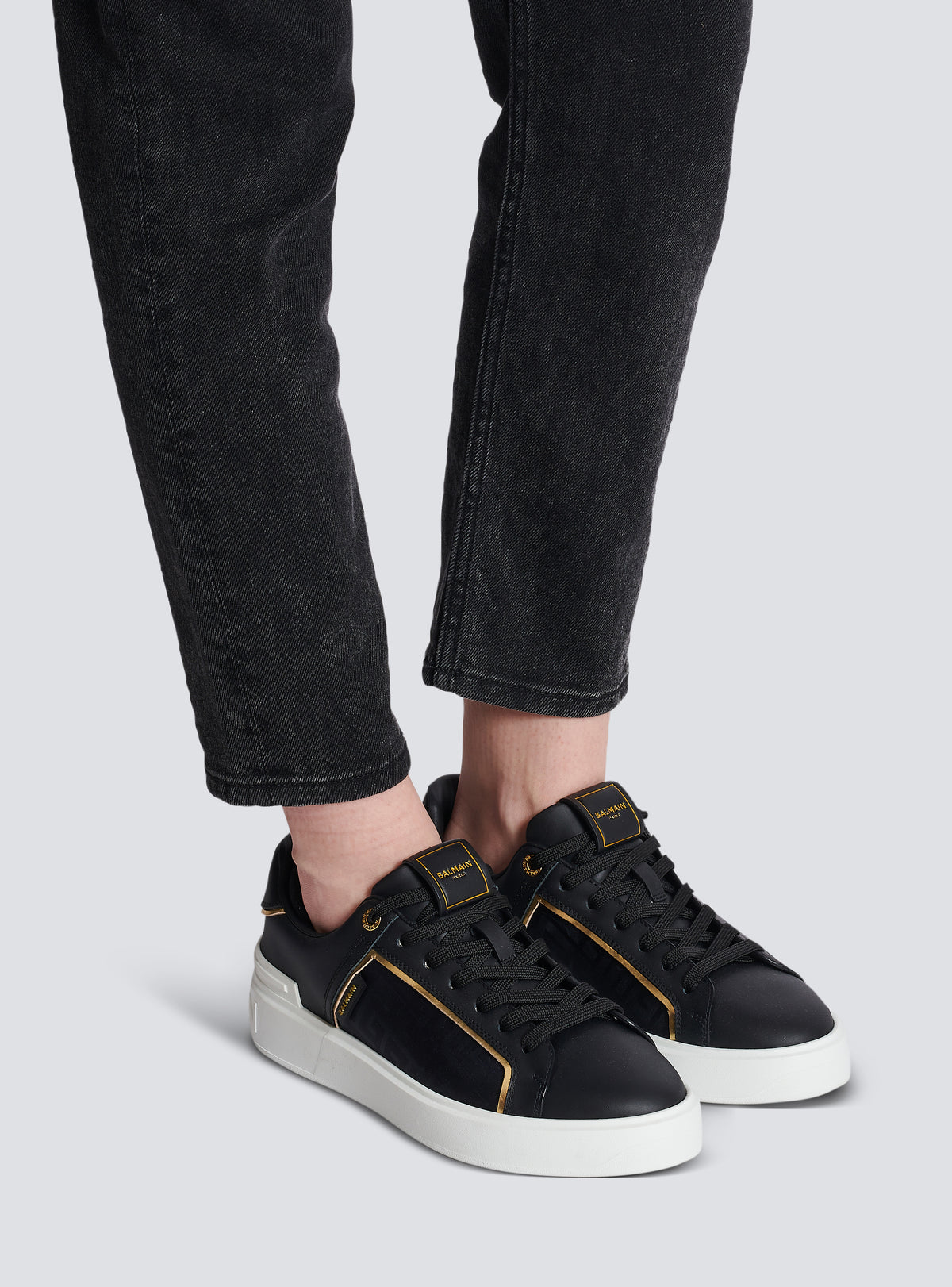 Baskets b-court en cuir et nylon monogramme - Noir & Or