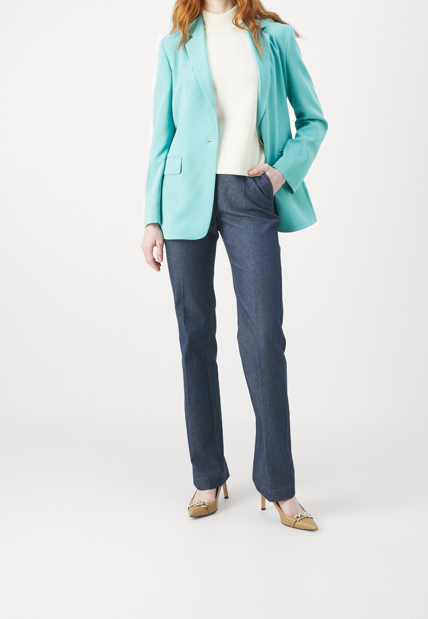 BRIGHT BLUE // BLAZERS JOCALUAH