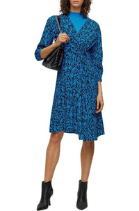 Robe Danottea - Open Miscellaneous