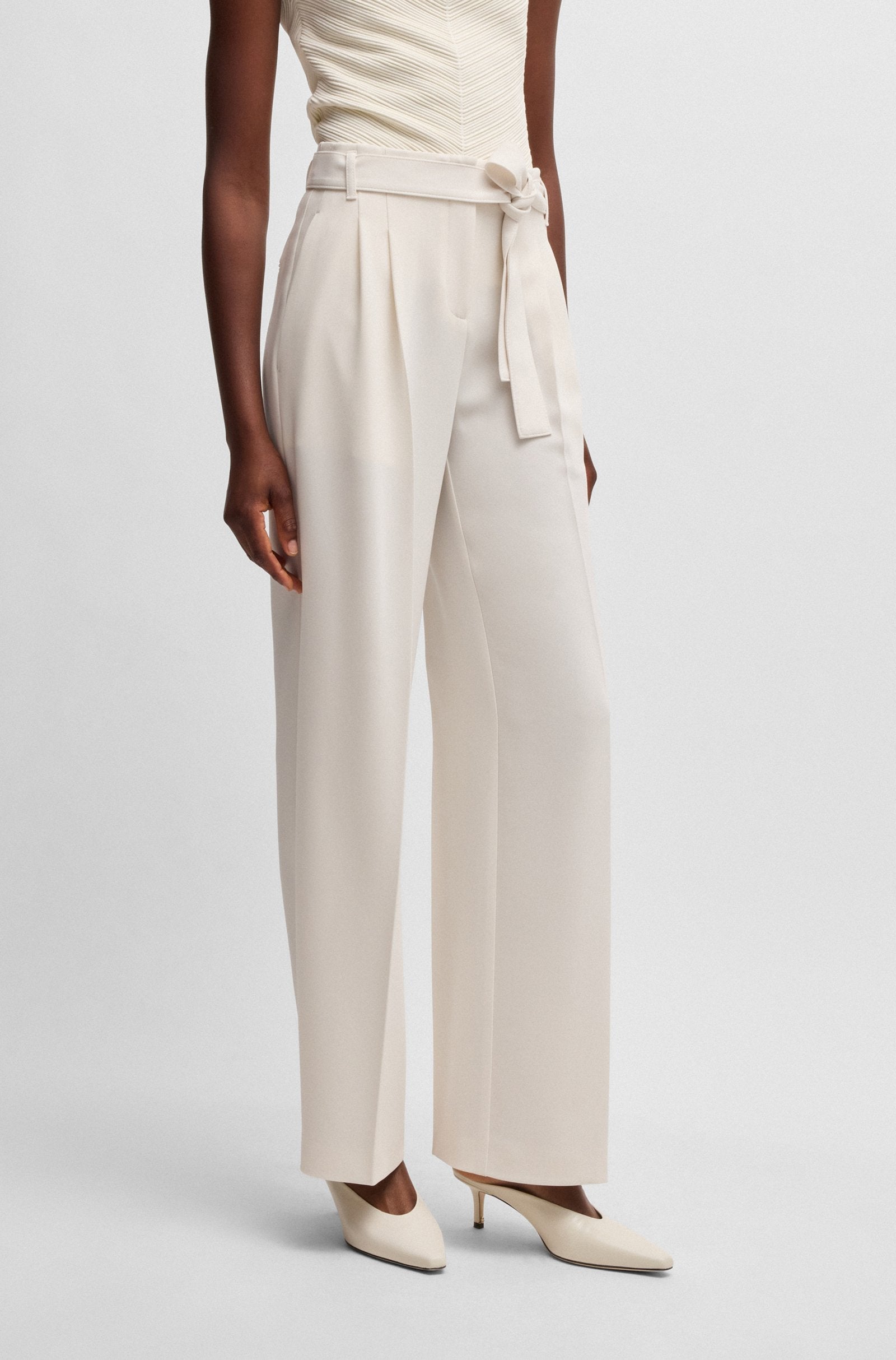 OPEN WHITE // FORMAL TROUSERS TEPIALA