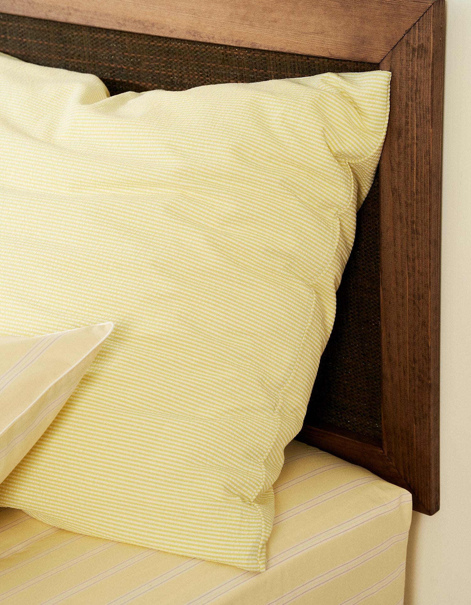 Maxi Seersucker woven cotton cushion cover - Yellow