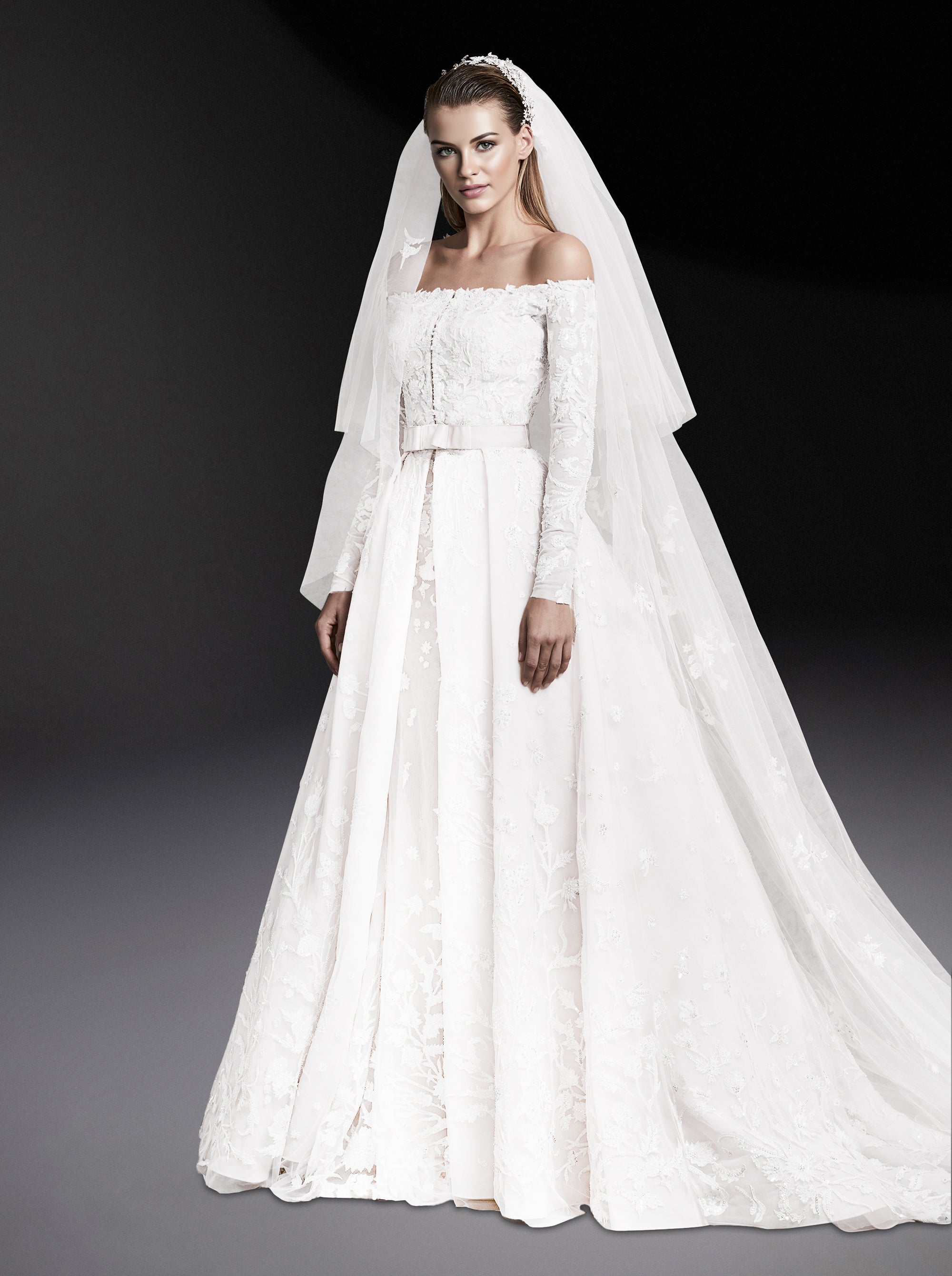 Robe à broderies en soie - Snow White