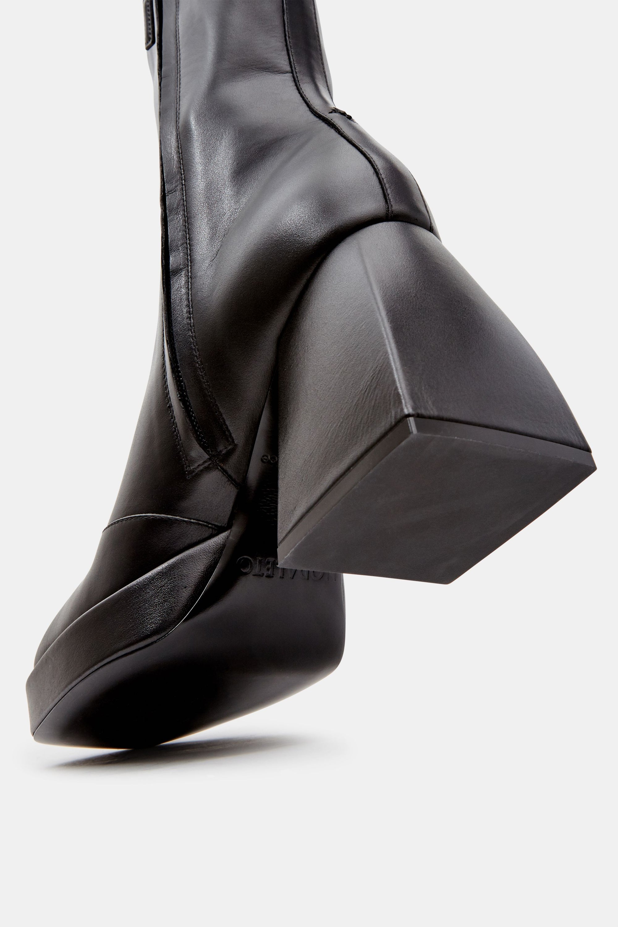 53 QTY NEW Bulla Corta  Black Opaque Black Opaque